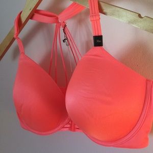 VICTORIA’S SECRET   VERY SEXY PUSH-UP/PIGEONNANT